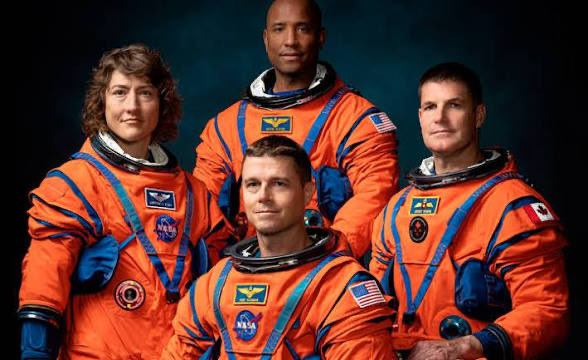 JAMES WEBB tweet media