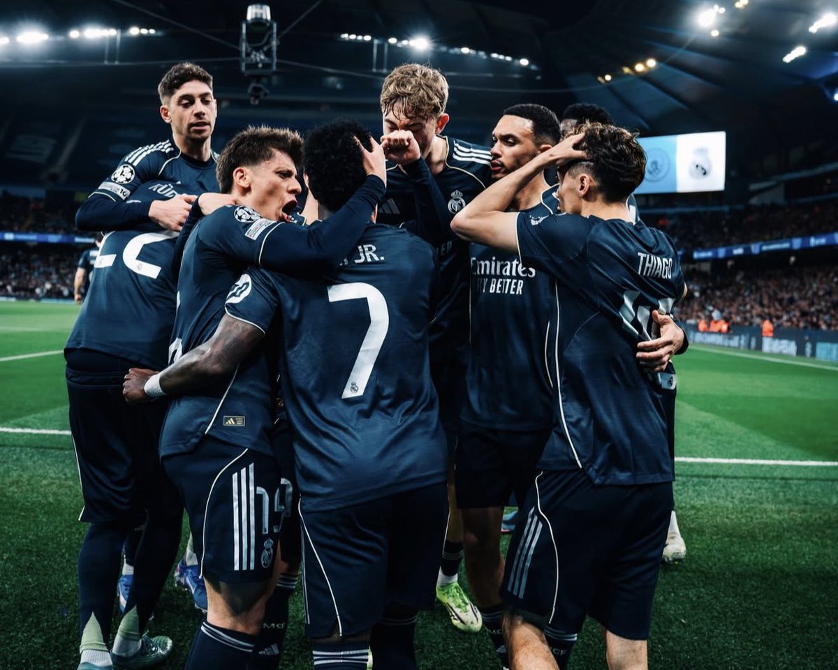 FeyValentine tweet media