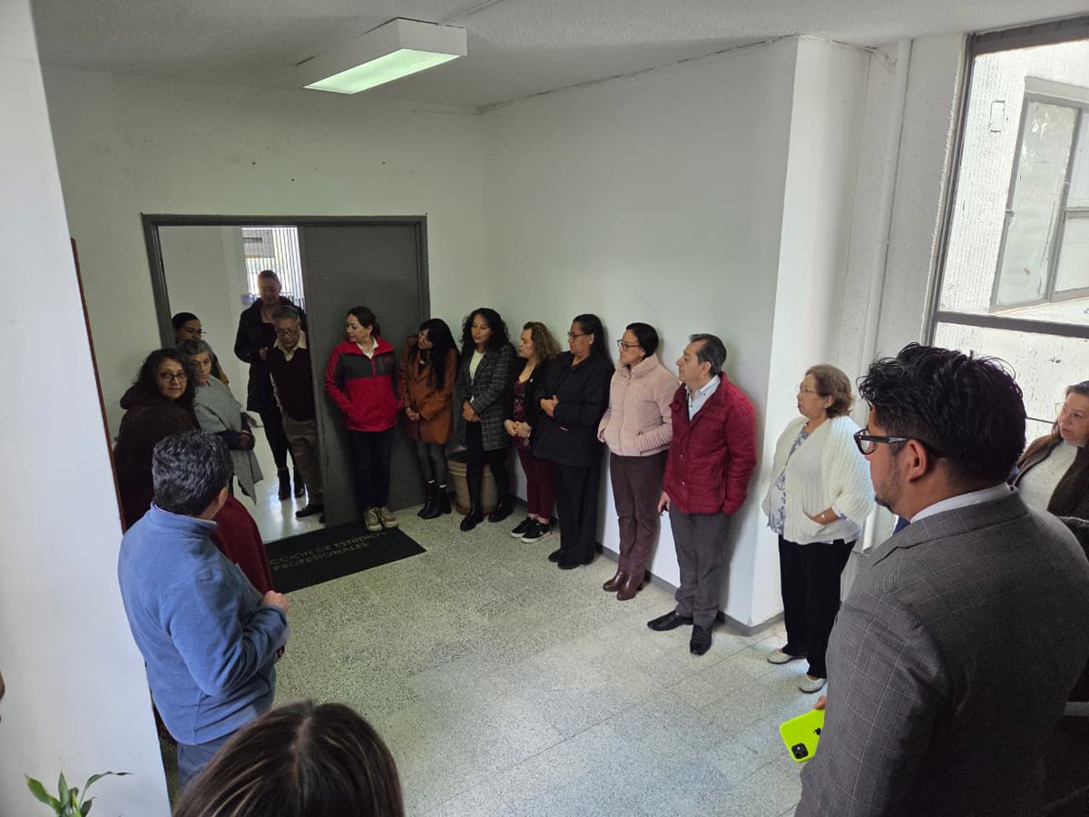 DEP_UAEM's tweet photo. En el marco de “Abril, mes de la lectura” se presentó en la Dirección de Estudios Profesionales una exposición de la vida y obra de Paulo Freire, filósofo y educador brasileño. https://t.co/KdhDz4lj5U
