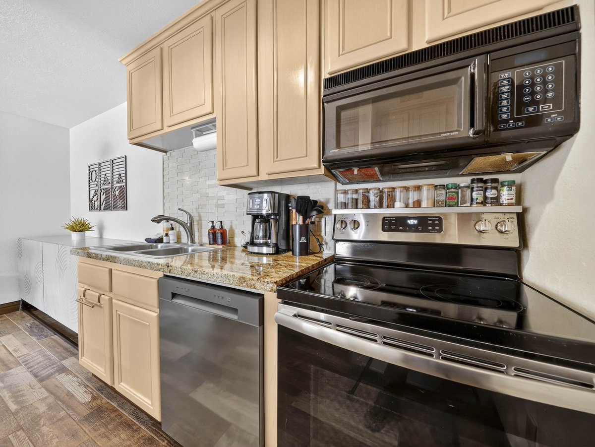 SkyRunVR tweet media