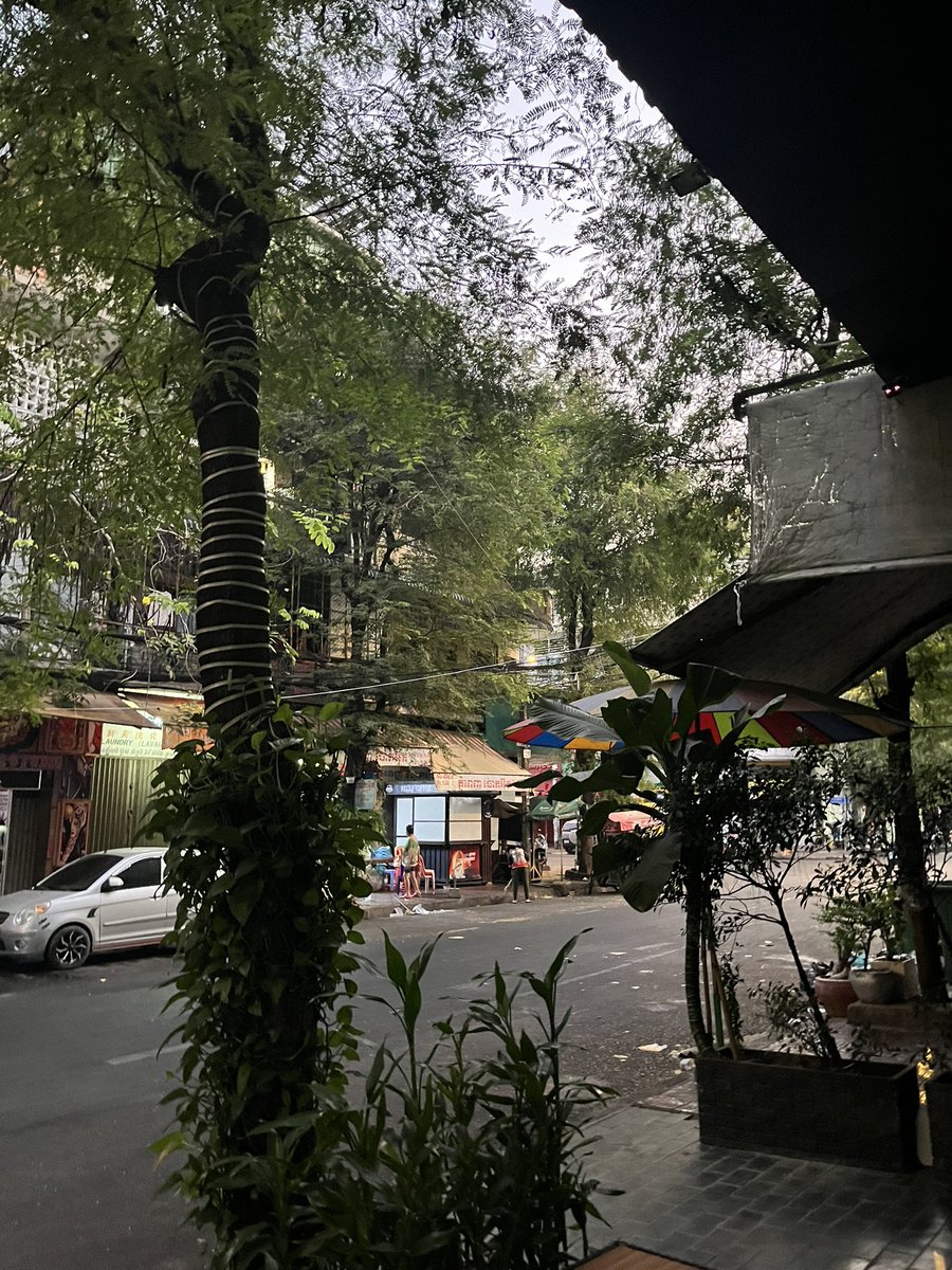 msbltpll_'s tweet photo. Slow morning in Cambodia ✨ https://t.co/8wJxUxfCPx
