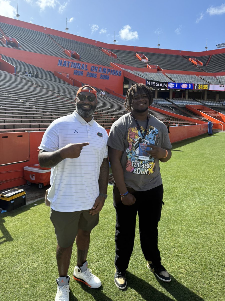 Mark John tweet media