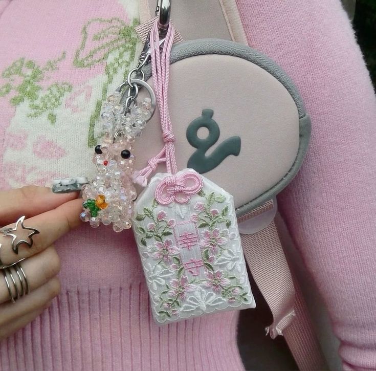 𝑒𝑚𝑦𝑙𝑙𝑖𝑛𝑒 ۶ৎ tweet media