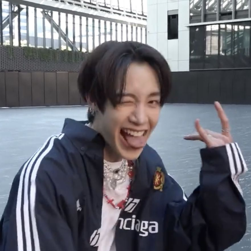 The1Tricky's tweet photo. DELULU (HEY), DELULU (YEAH YEAH)
DELULU YEAH, CALL ME DELULU (WHAT THE FUCK)
DELULU (DELULU), DELULU (DELULU)
DELULU, YEAH, CALL ME DELULU (WHAT THE FUCK) https://t.co/bwxMrmWE4k