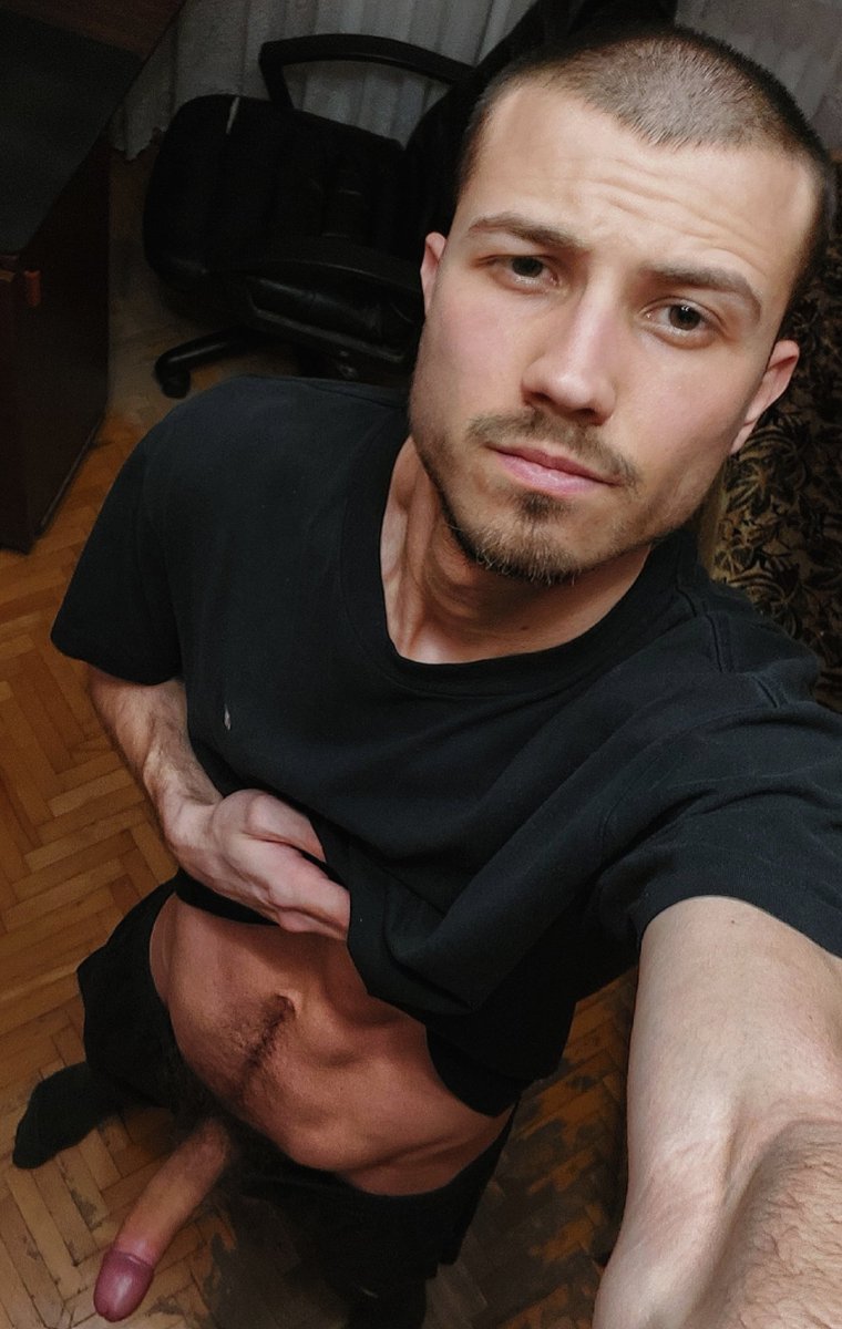 Fordrak's tweet photo. Are you going to drain me dry?
#gayporn #dick #hairy https://t.co/Q9gT1veUqA