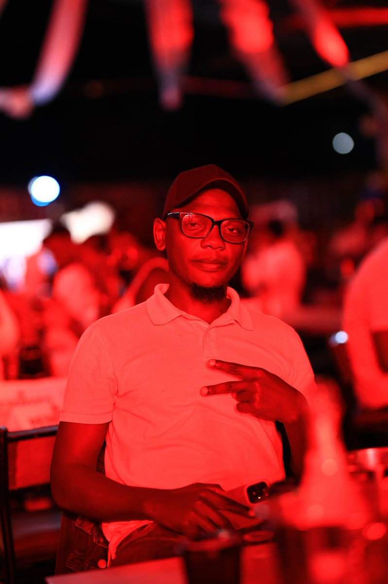 Renamed Samo🏈🎬🇺🇬 tweet media