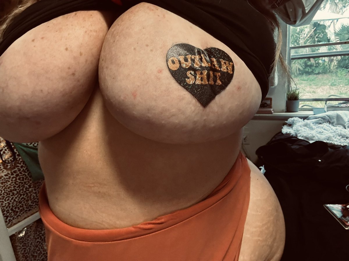 🥀⛓Thick Lizzy⛓🥀 tweet media