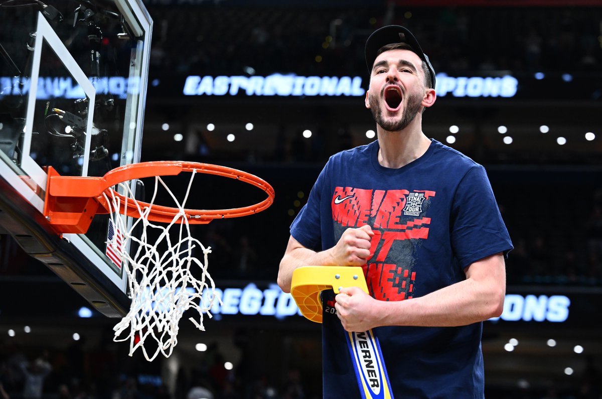 BetMGM's tweet photo. Alex Karaban:

-4 seasons at UConn
-Never in the transfer portal
-Going for his 3rd National Championship

They don't make them like this anymore https://t.co/lWSWMRwMMR