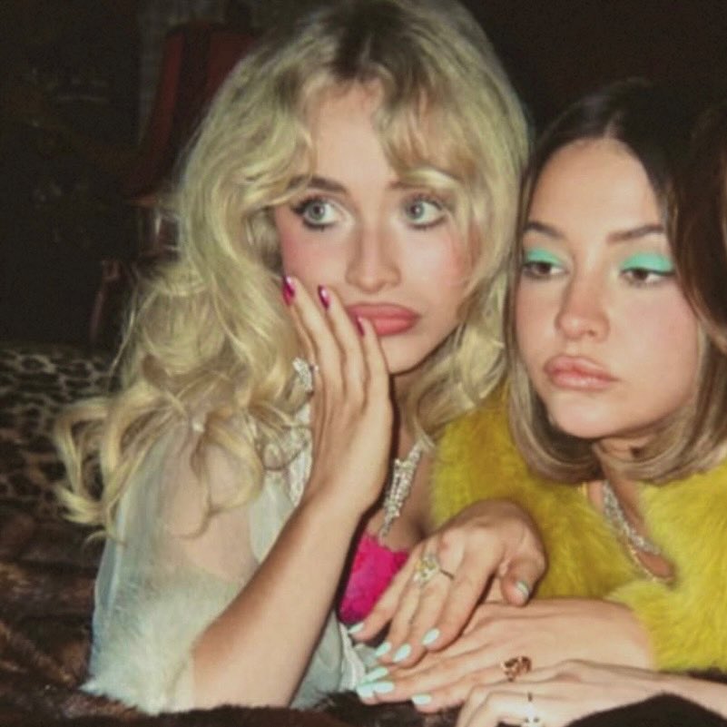 ri ☽ ⋆🐾⋆ tweet media