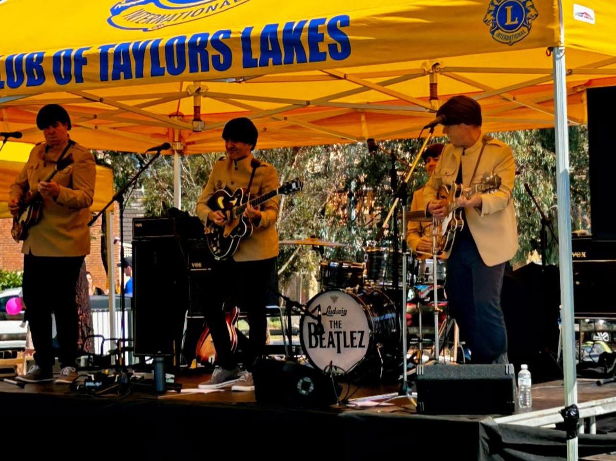 theAusBeatlez's tweet photo. A few fab shots from our show last Sunday at Lions Club of Taylors Lakes!

Happy Easter Everyone!! 🐰🐣🍫 https://t.co/khiIrNIXMa
