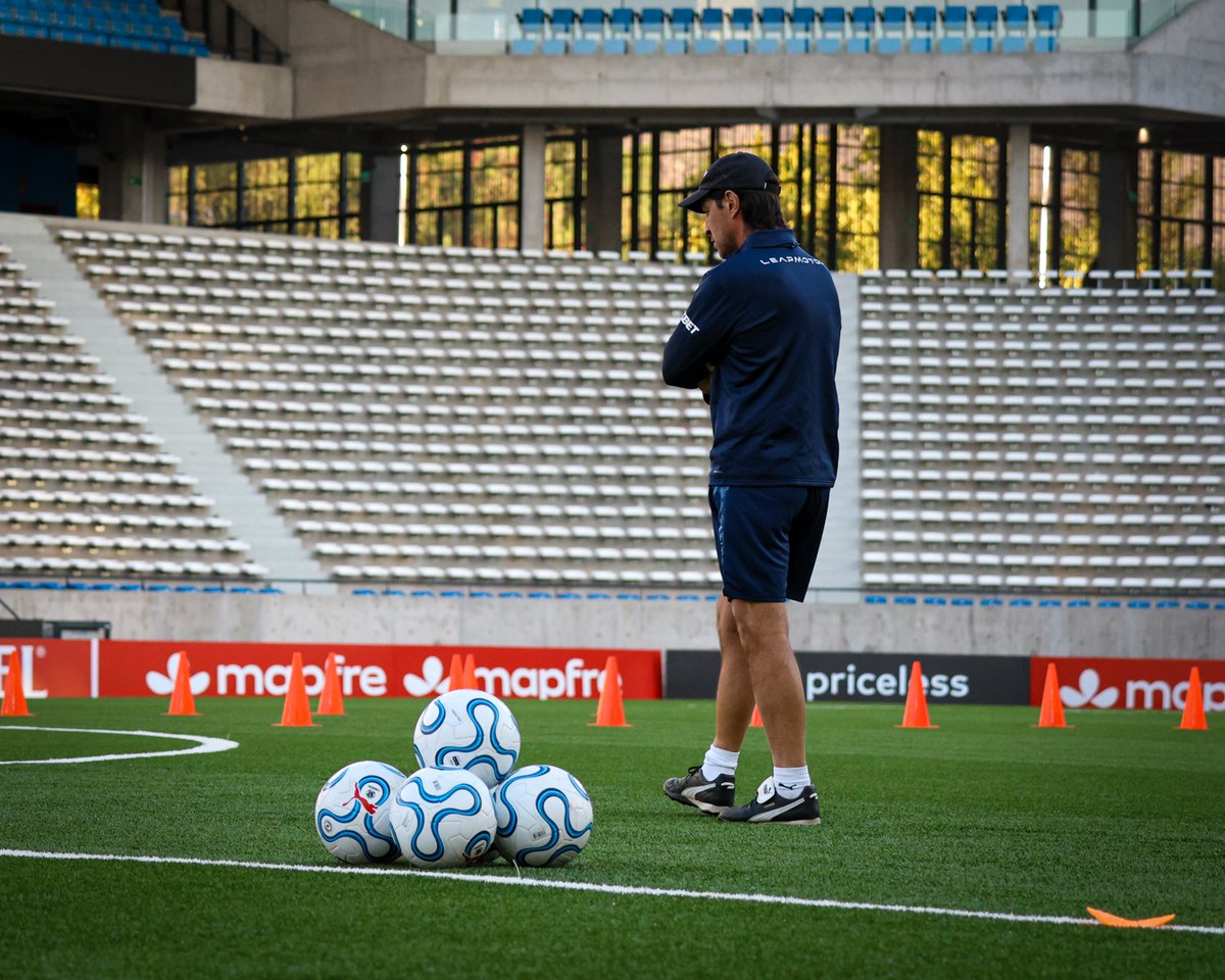 Cruzados's tweet photo. 🏟📍 Claro Arena, el escenario para una nueva noche de Copa.

¡Todo listo para nuestro debut 2026 en la CONMEBOL Libertadores! ✊️

Vamos #LosCruzados ⚪️🔵 https://t.co/J02I9Hdjr1