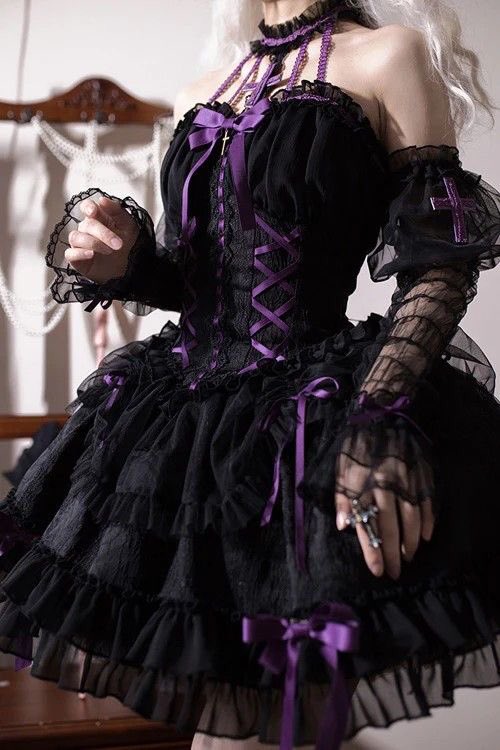 violettweets_'s tweet photo. can you wear this? https://t.co/8UNExEAcVm