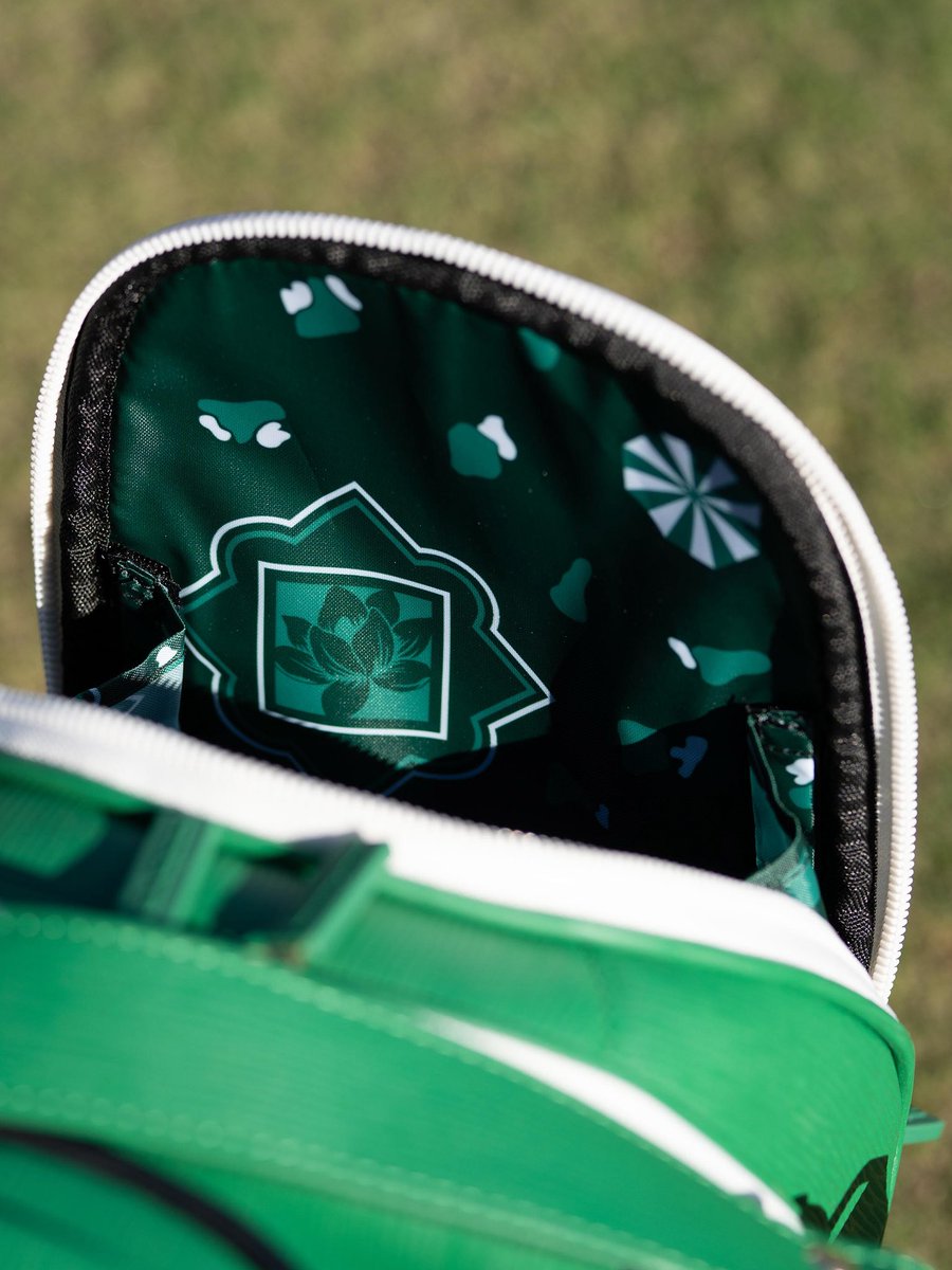 CraftyCreative's tweet photo. There is absolutely nothing like a Sunday in April. A time of the year that we all look forward to; a spring into better weather and, of course, more golf. 

@cobragolf https://t.co/2wrA90kD69