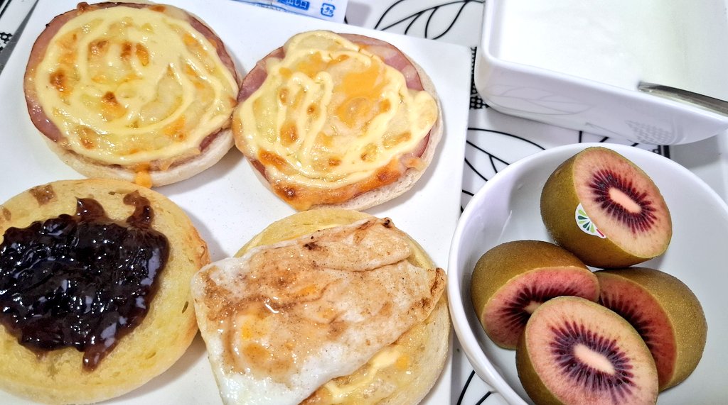 だいすけ tweet media