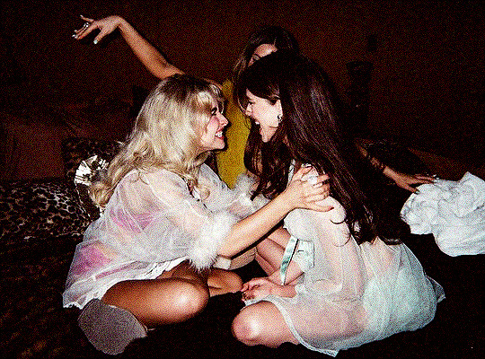 alasca vivi out of context tweet media