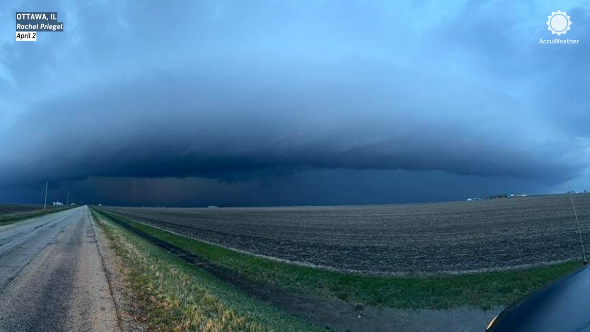 AccuWeather tweet media