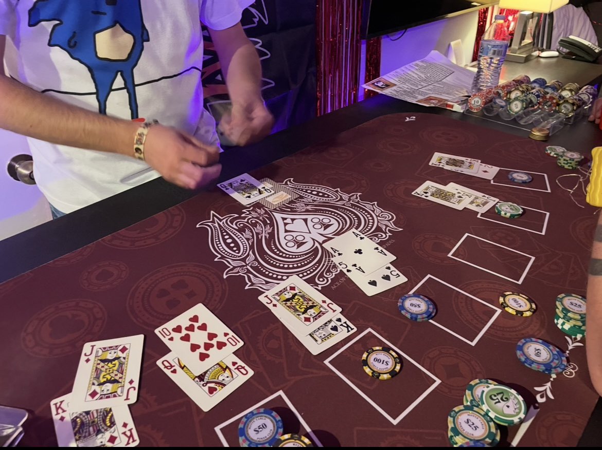 Taka 🔜 FWA tweet media