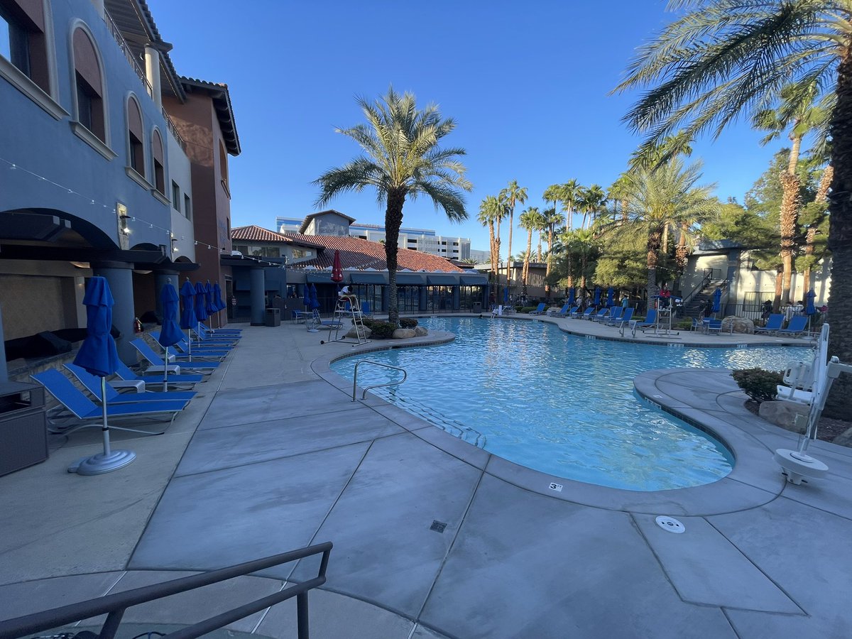 Taka 🔜 FWA tweet media