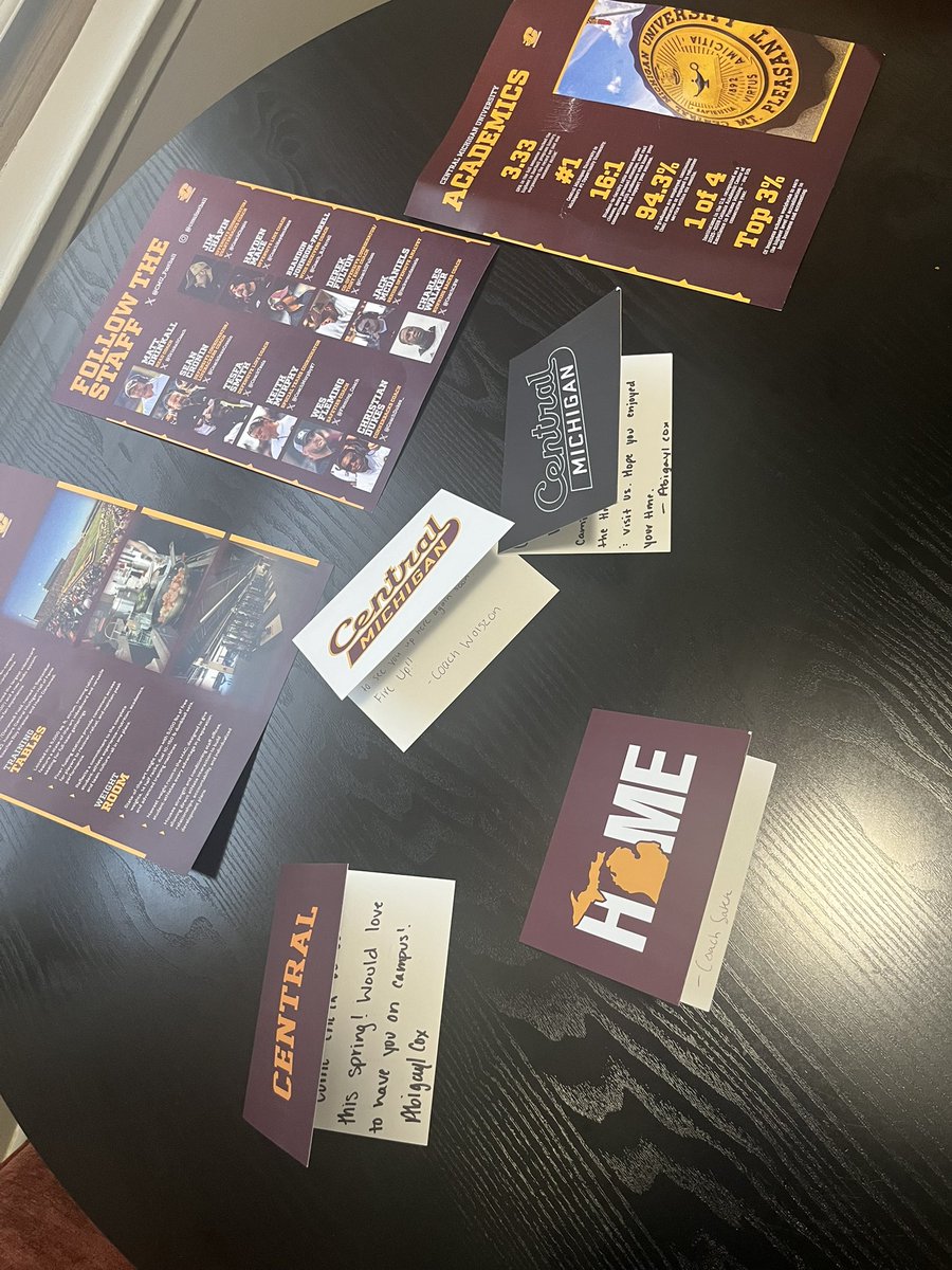 CarlTramble0's tweet photo. Thank you for all the mail!!! @CMU_Football @abiiicox @Coach_BJFarrell @CoachSakk @Coach_Wolszon https://t.co/Cdl9tWeEA9
