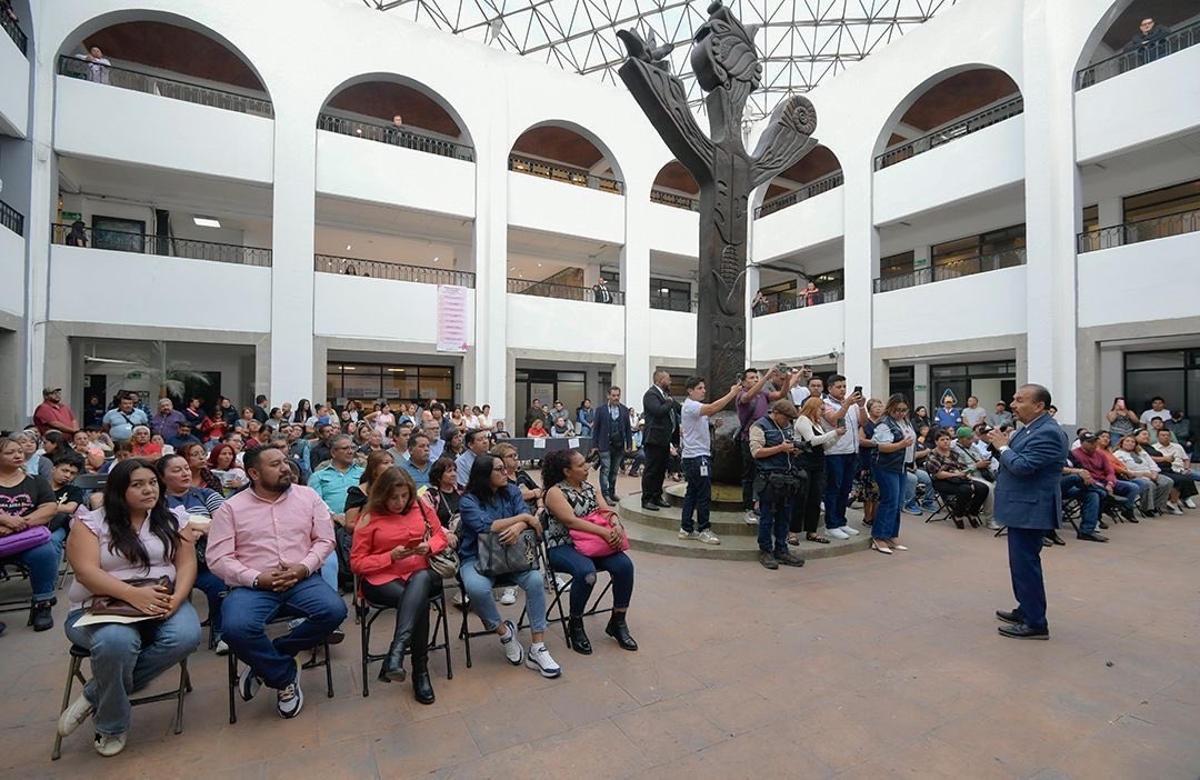 NDP_Noticias's tweet photo. 📢 El alcalde @Pedro_RVillegas entregó apoyos a 80 autoridades auxiliares, reconociendo a 78 COPACIS y 2 delegados por su papel clave en la construcción de políticas públicas y el vínculo directo con las colonias.
Conoce más ⬇️
🔗 https://t.co/rIBEDsXsNv 🌐
#COPACIS https://t.co/5rN8Q61qya