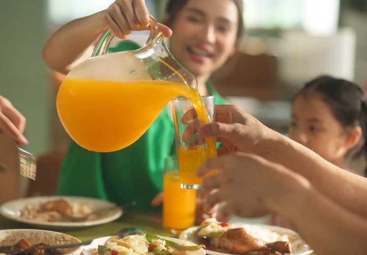 In a world where curated moments dominate social media, Tang, together with Dennis Trillo and Jennylyn Mercado, invites Filipino families to drop the filters and embrace real life as it happens.

More details here lhyziebongon.com/making-mealtim…