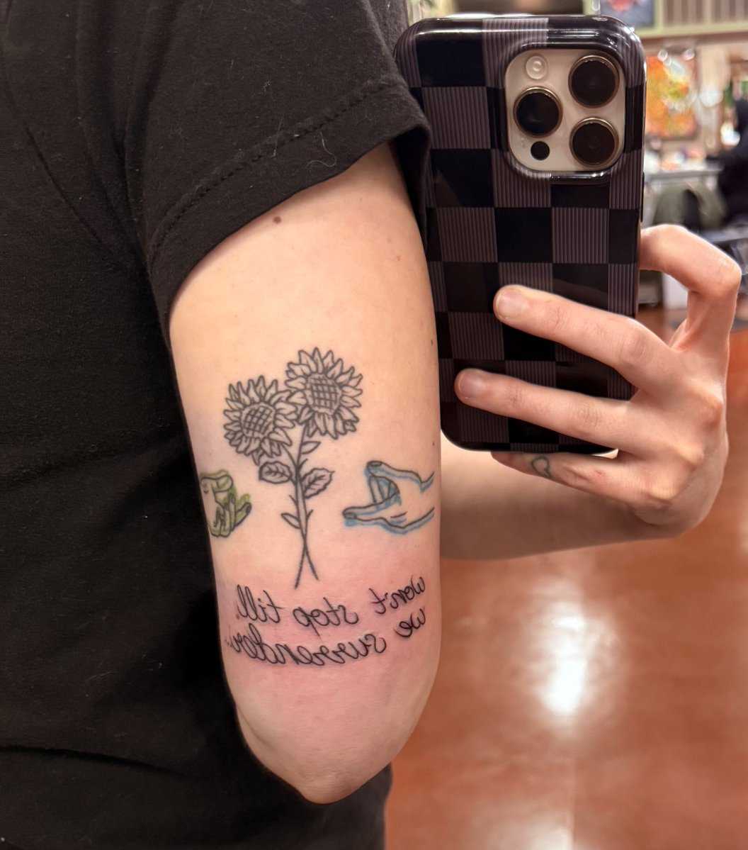 leeee ✴︎☽ tweet media