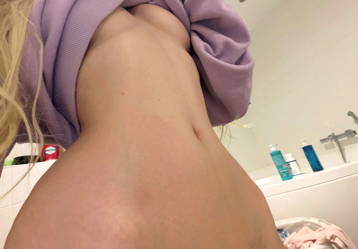 WaifuLexi tweet media