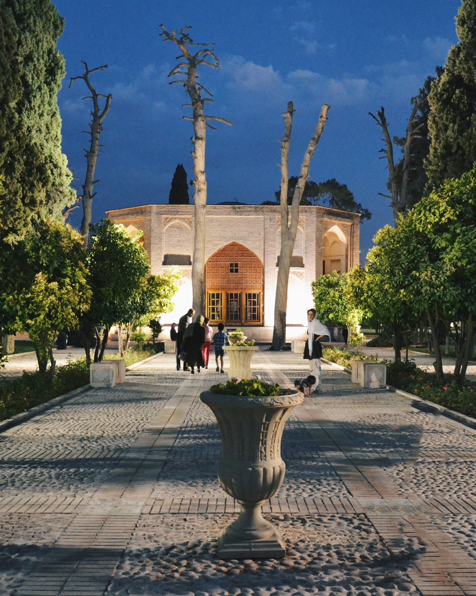 Elnaz Mansouri tweet media