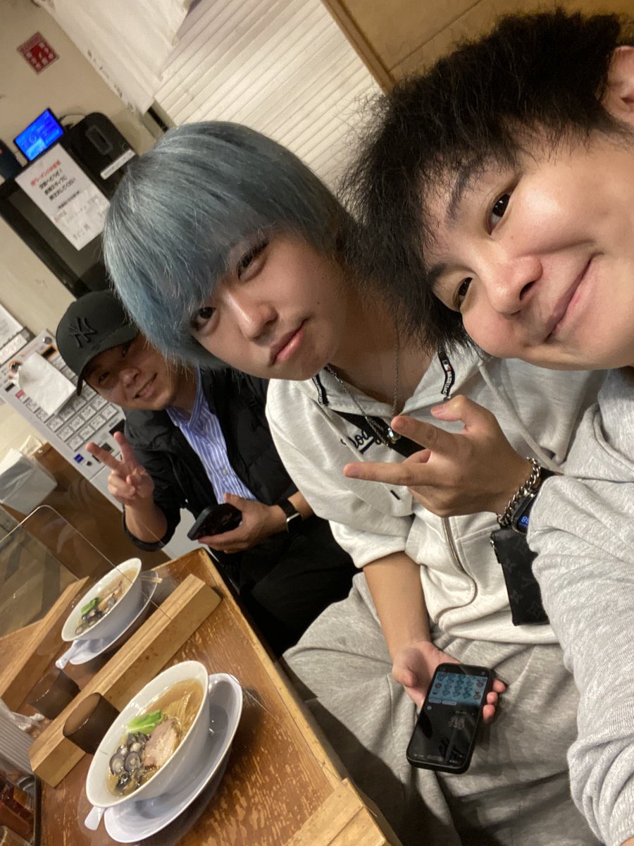 こいけ tweet media