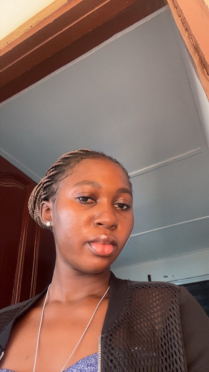 Efyiatandoh 💜 tweet media