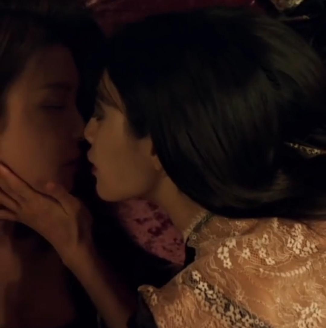 Vee 🌈 tweet media