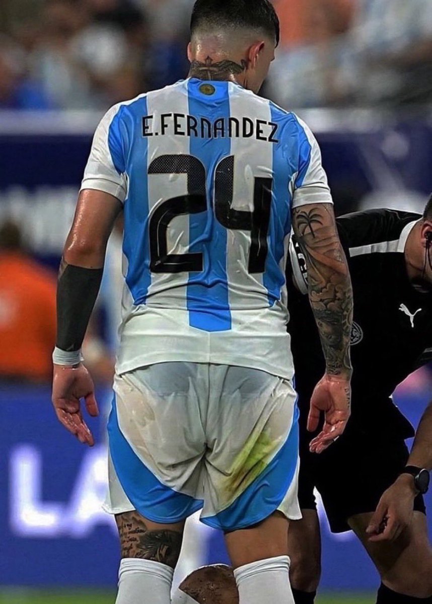 ʟᴏʟɪ tweet media