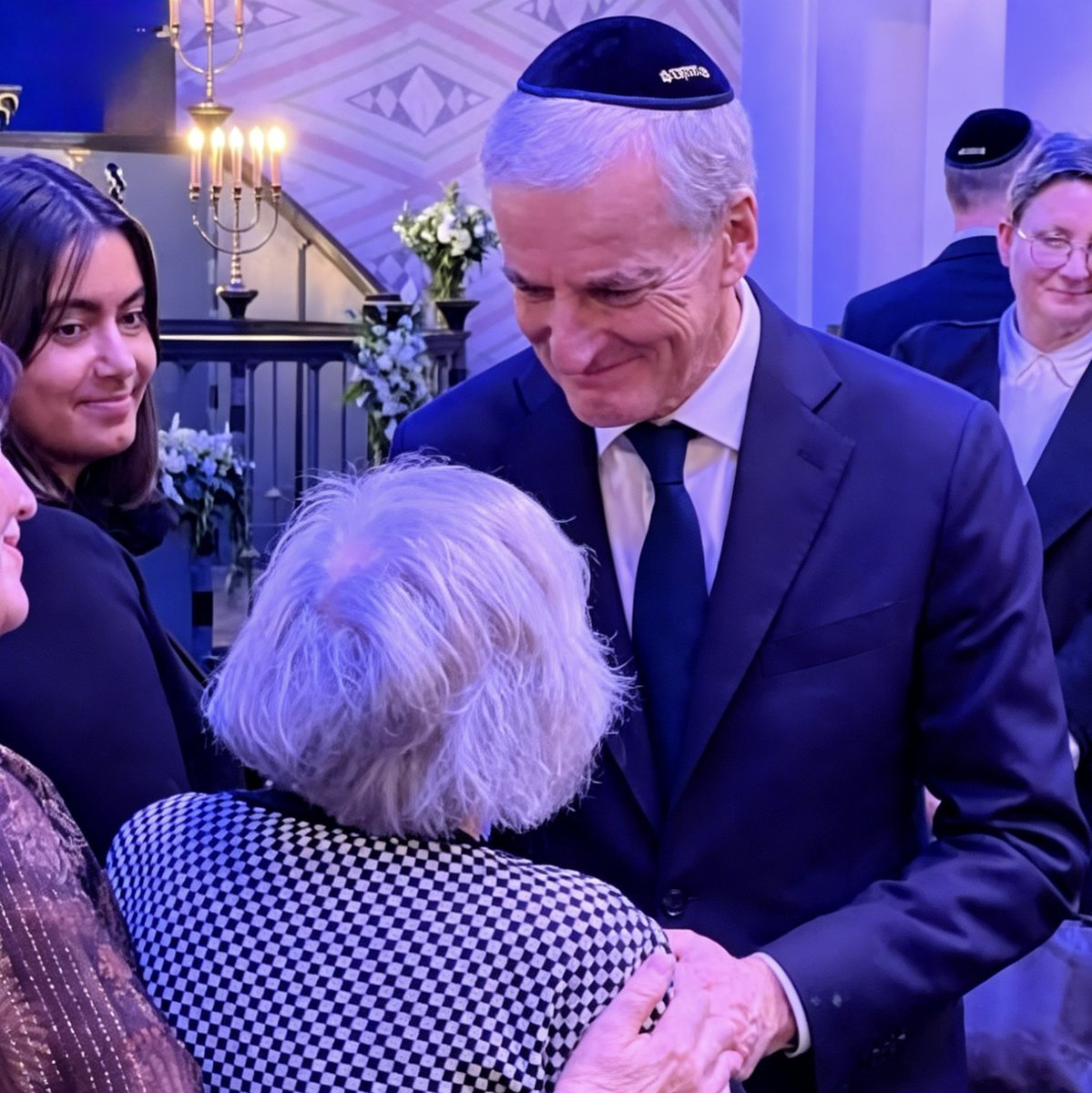 Aleksander Ætelmann tweet media