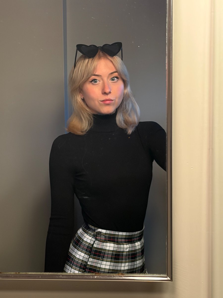 𝓂𝒶𝓂𝒶𝓃, 𝑒𝓈𝓆. tweet media