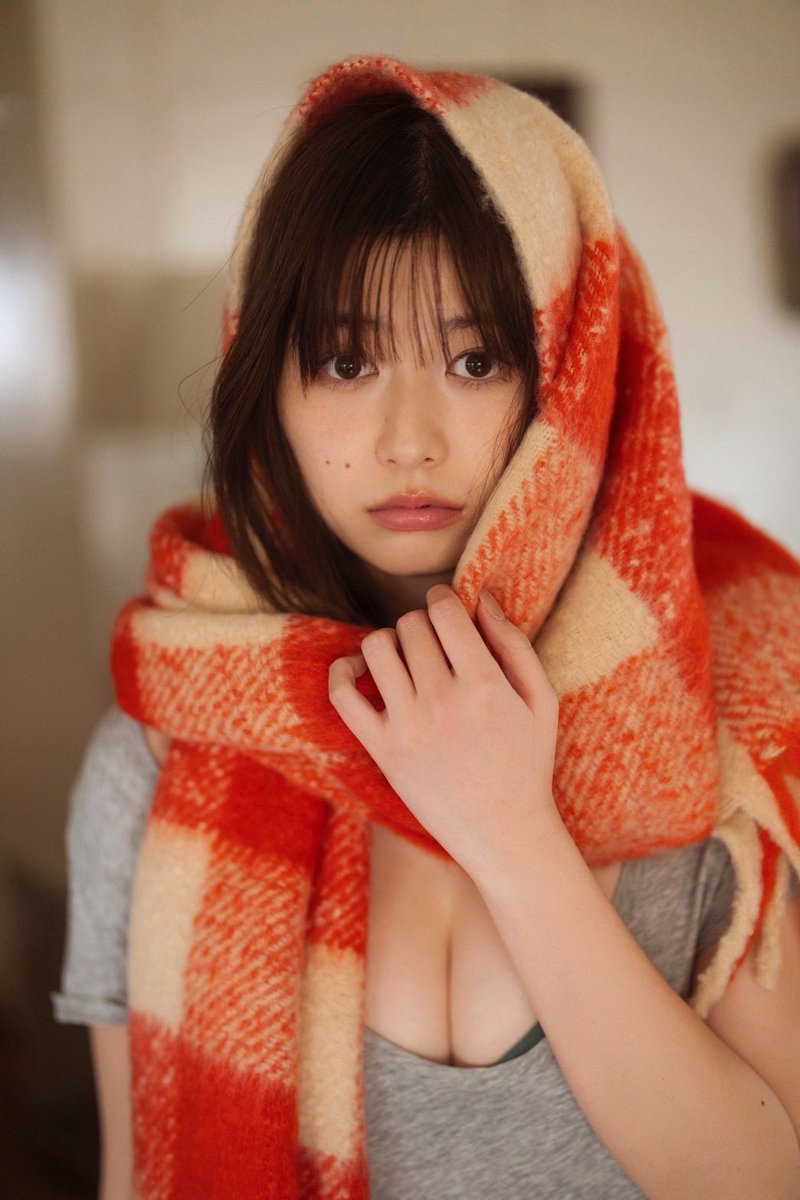 yuzuha_saeki's tweet photo. ＼お知らせ📢／

デジタル写真集『僕だけが知っている』も発売中です！
【FLASH】合併号と共に、是非ゲットしてください🔥

ご購入はこちらから💁‍♀️
▶︎ https://t.co/Jjfc68iIHi

#週刊flash 
@weeklyflash https://t.co/WM6PI9Ipmd