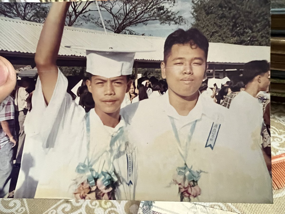 Juice_Blank's tweet photo. @chicogarcia top10suggest #SpringCleaningFinds
- yung old photo albums namin nung muranpa ang gasolina
- yung old books ko nung elementary nabinalot ng plastic cover
- yung pake ko sayo nung mahal pa kita https://t.co/usXYRrrjJ4