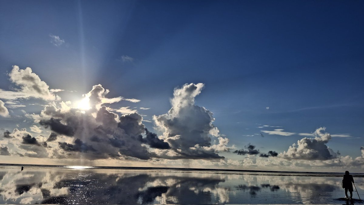 nyenyenye tweet media