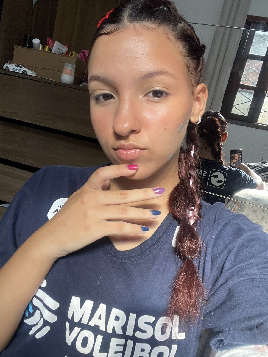 não é a grazy tweet media