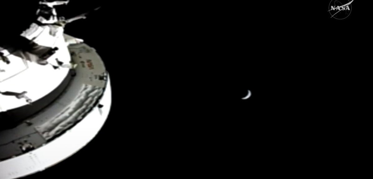 Jasmine 🌌🔭 tweet media