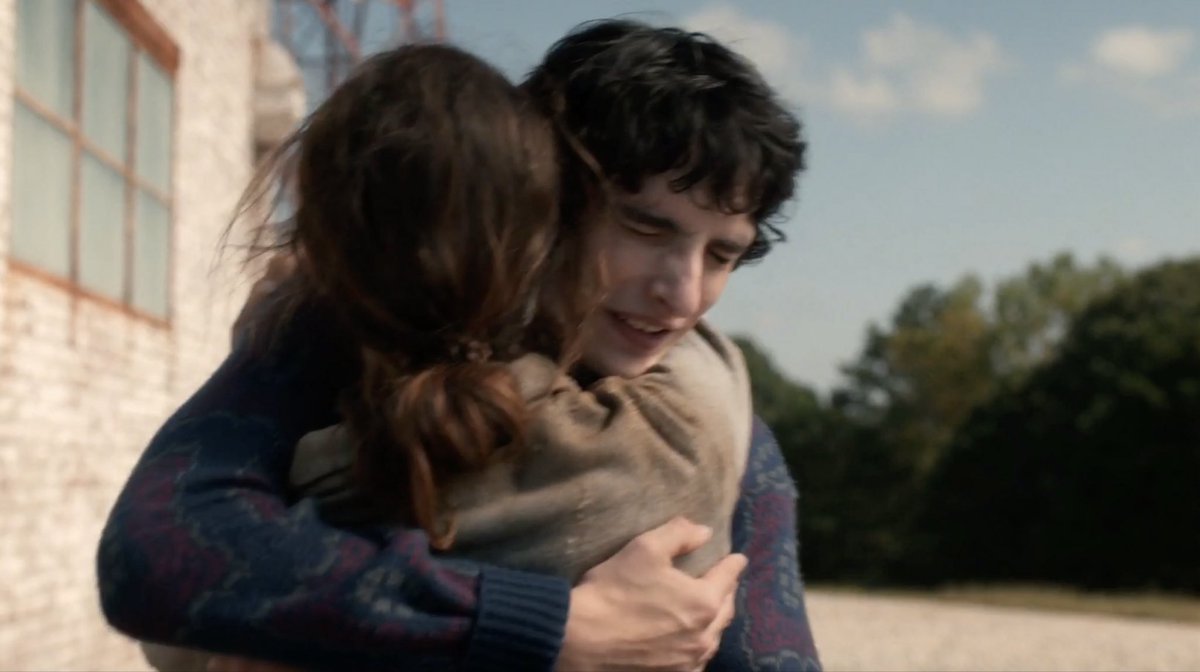 trevspengIer's tweet image. El getting a birthday celebration from her friends when it’s not even her actual birthday😭😭😭😭😭😭😭😭😭😭 See when you’re #Loved