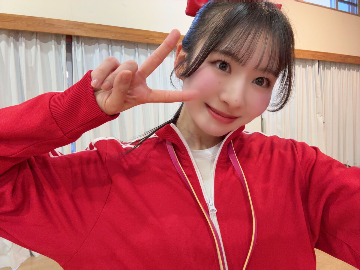 おはようございます☀

「たいけつ★チュバーサス3」
見ていただけましたか？💪🏻✨🏃‍♀️

おねえさんは初の赤ジャージ！❤️
なによりとっても楽しい撮影でした☺️

今日の放送もお見逃しなく〜！！！

#チュバチュバワンダーランド