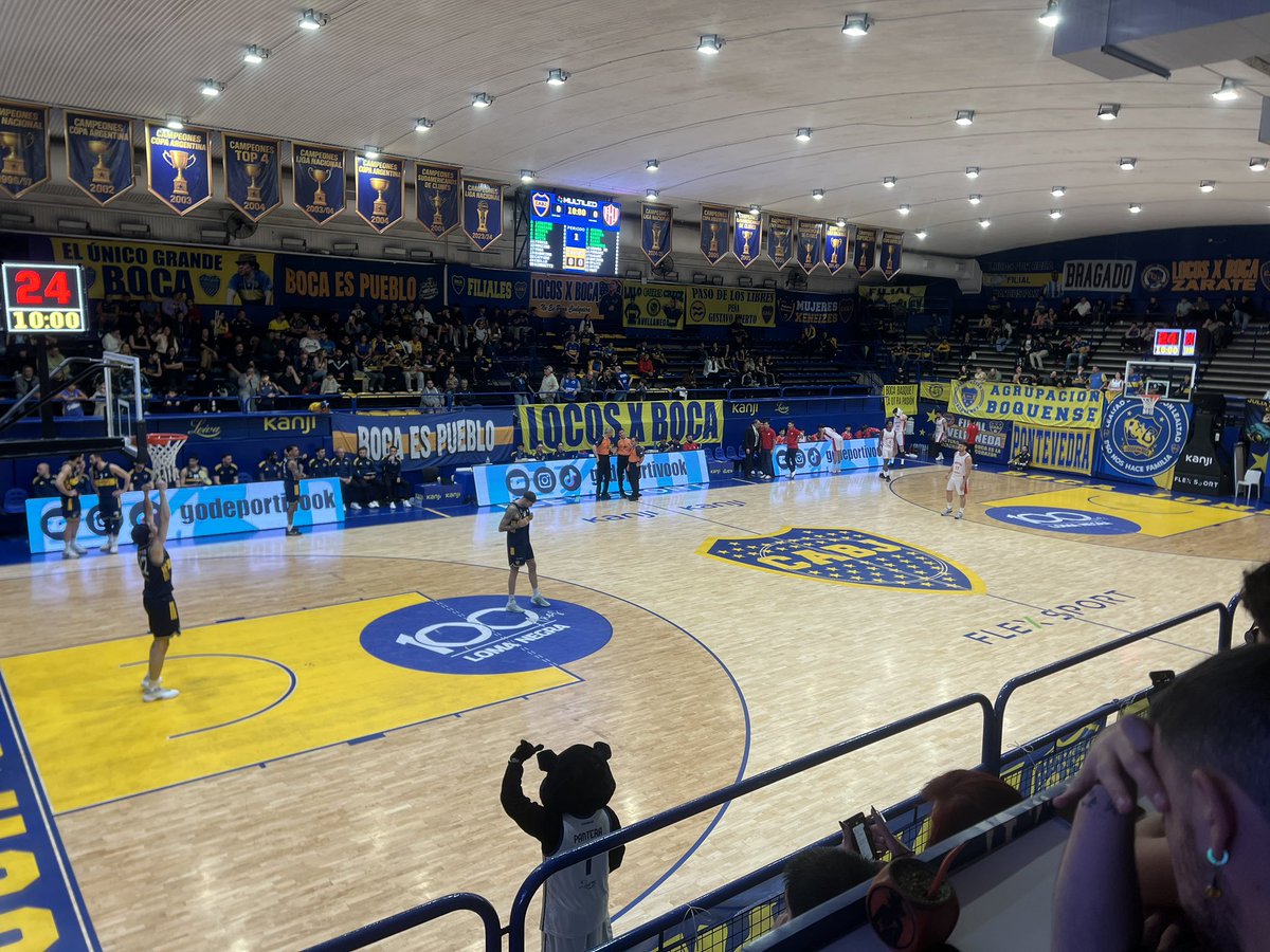 Uno Contra Uno 🏀 #UCUPlay tweet media