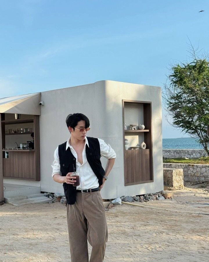 𝖫𝖾𝖺𝗇𝖽𝖾𝗋 𝖠𝗌𝗁. tweet media