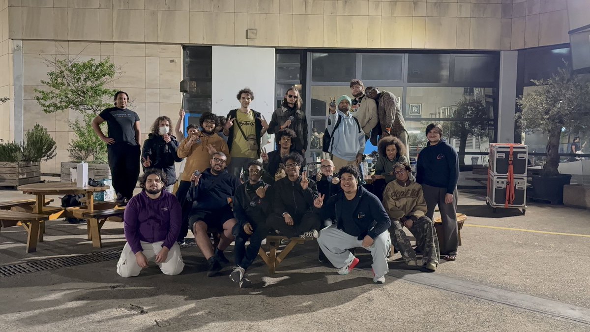 MW | Cellok tweet media