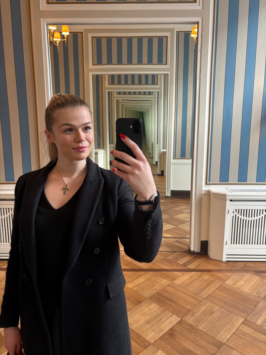 Karoline Gosling tweet media