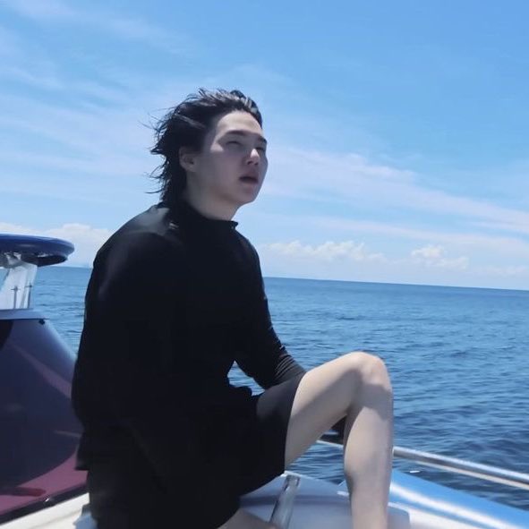 vee⁷ 🎸 tweet media