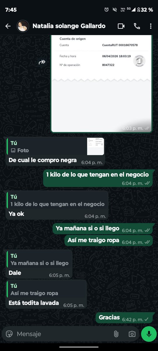 Comprando comida de un kilo como si alcanzará para todos 😞 no se que hacer para poder cumplir el a todos los pequeños ya esto me tiene frustrada todo es amor y paz esperanza y amor 
Pero pensar todos los días en comida comida comida  o plata ya me tiene  mal 🥴😥😭🥺😞