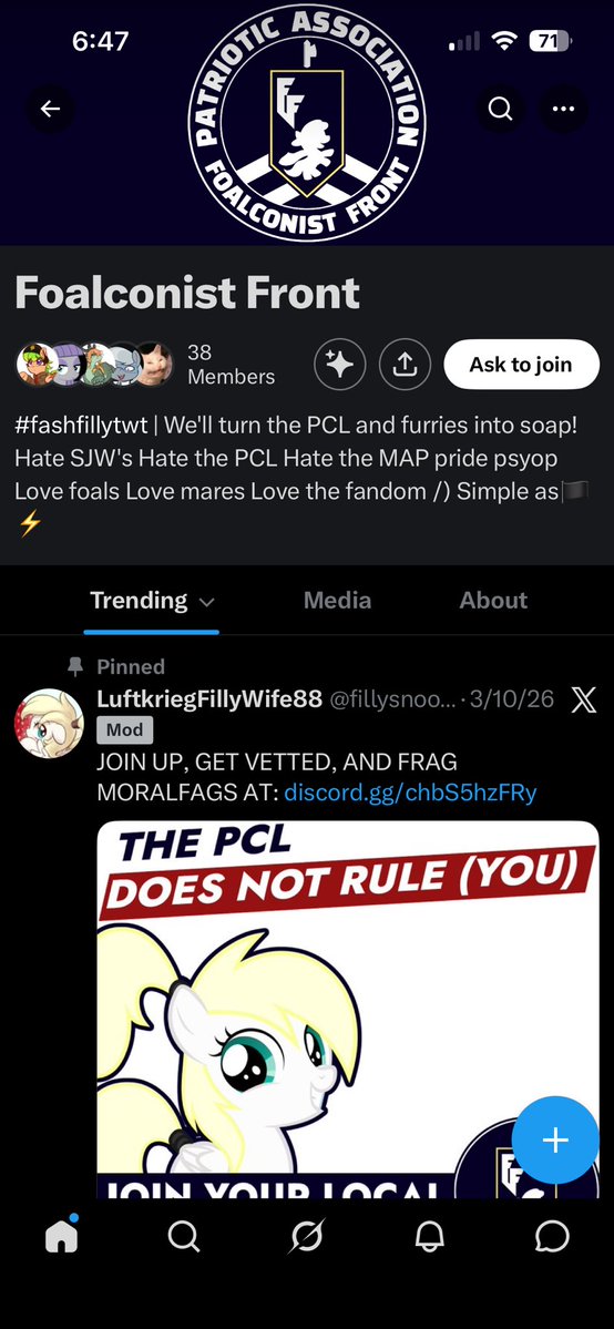 Comic Field tweet media