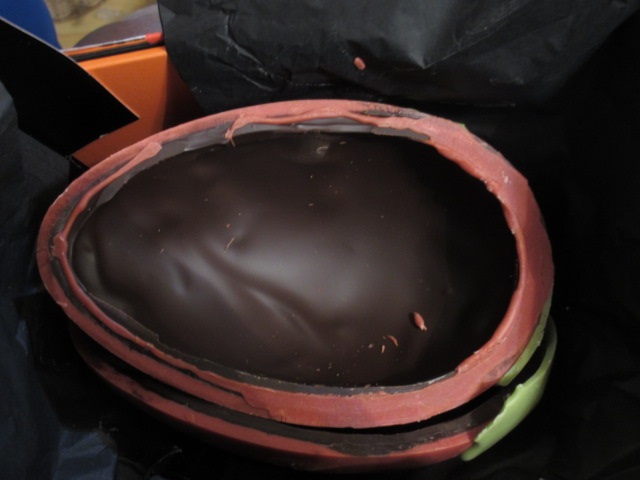 supportingJDepp's tweet photo. 🐰mmm dark chocolate &amp; strawberry #Easter egg 🍫🍓#eastereggs #ᴇᴀsᴛᴇʀmonday 🥚🌷🐣🌸🥚🐰🐇🌷 🥚🌸🐤 #easterbunny https://t.co/0mJKlH6pO7