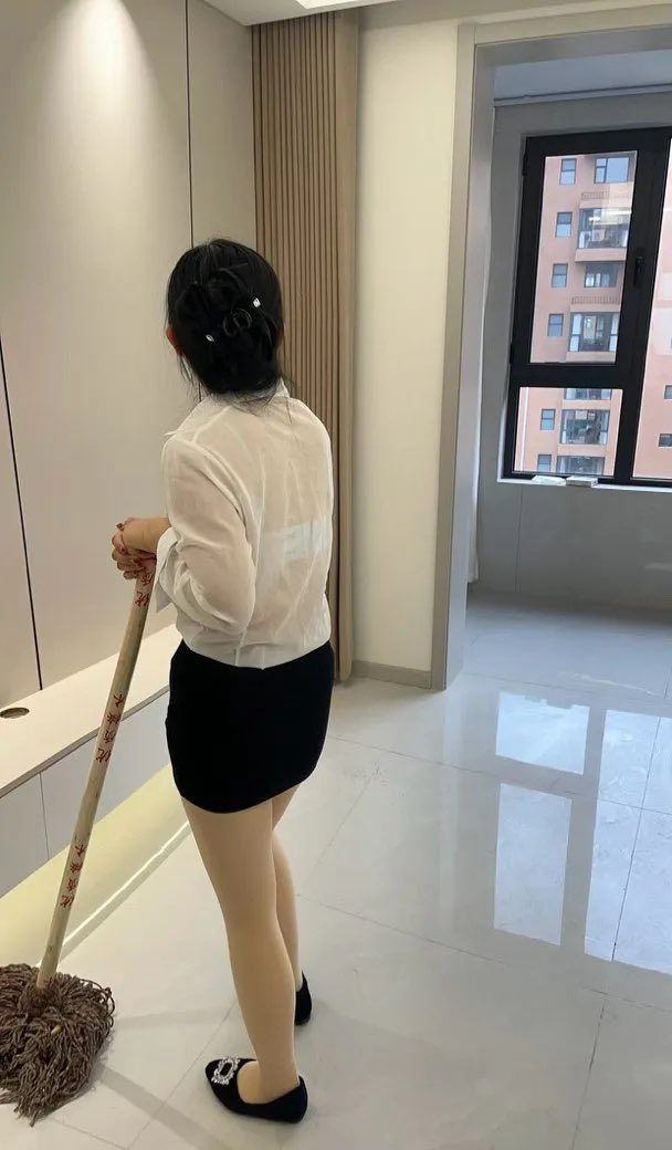 穿不了高跟鞋 tweet media